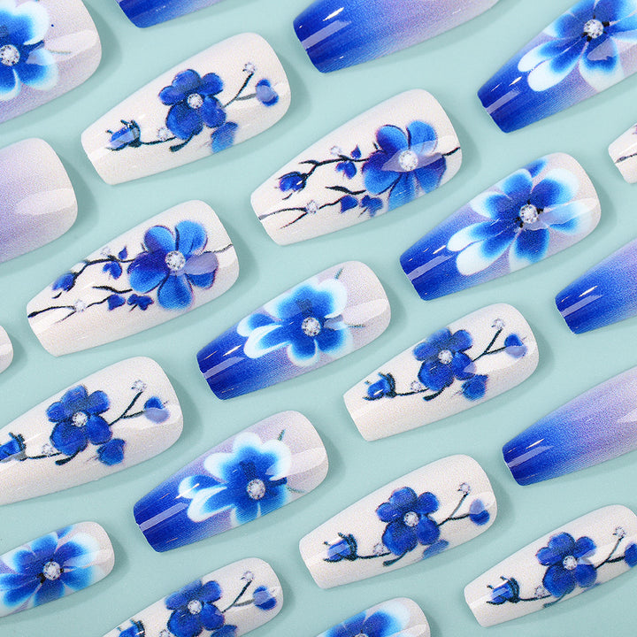Artificial nails with floral accents Bowlift