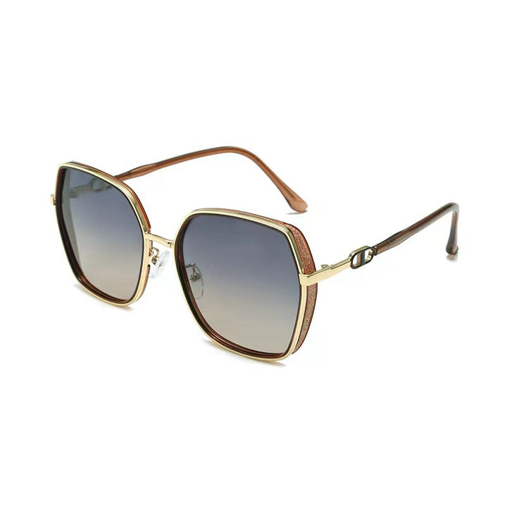 Women's stylish sunglasses in modern design Bowlift