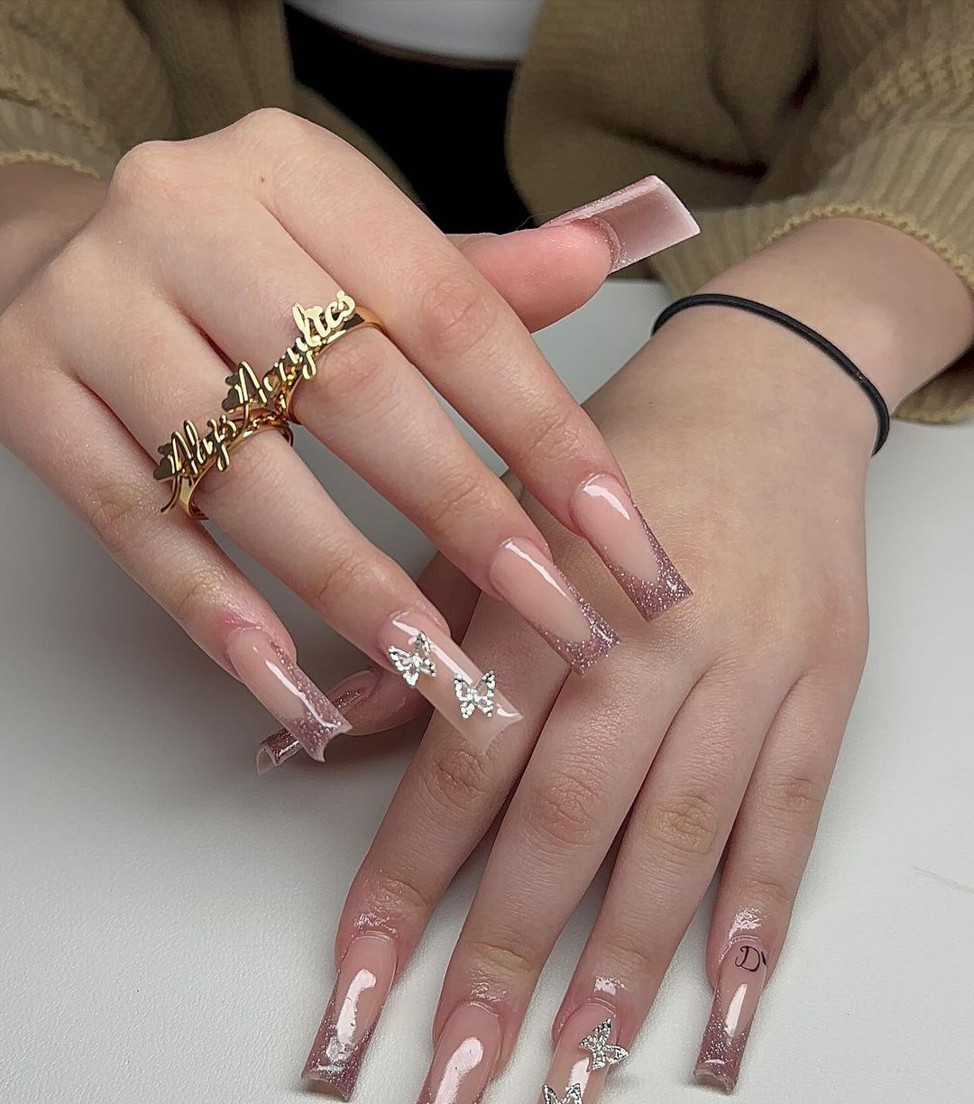 Ornate Butterfly-Inspired Acrylic Nail Extensions Bowlift