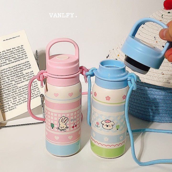 Women's insulated drink bottle with continuous animal design and carrying strap Bowlift
