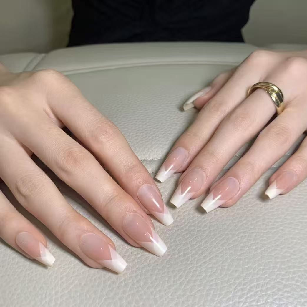 Elegant Nail Art Set Bowlift