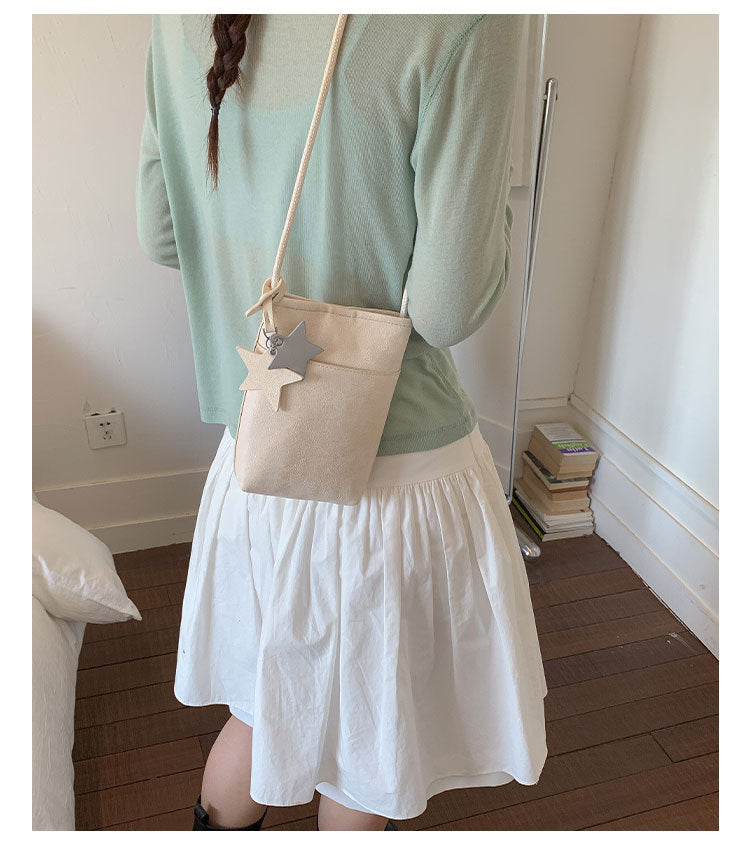 Fashionable shoulder bag with braided shoulder strap Bowlift