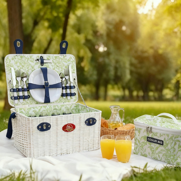 Women’s picnic basket with integrated dish set Bowlift