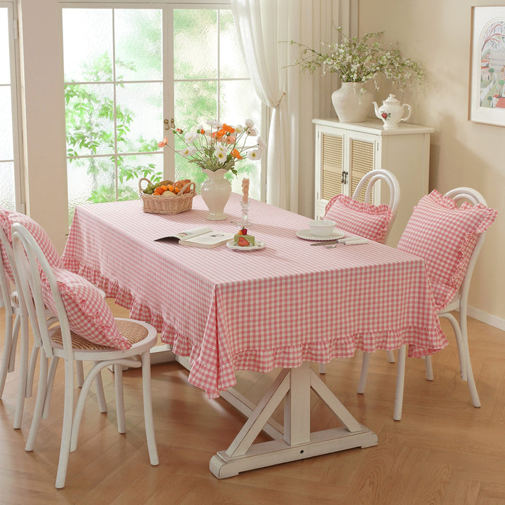 Gingham Ruffled Tablecloth