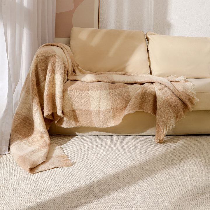 Cozy Checkered Throw Blanket