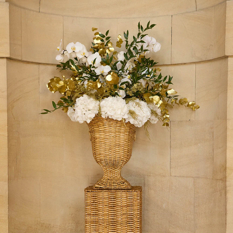 Decorative plant pot stand made of woven material Bowlift