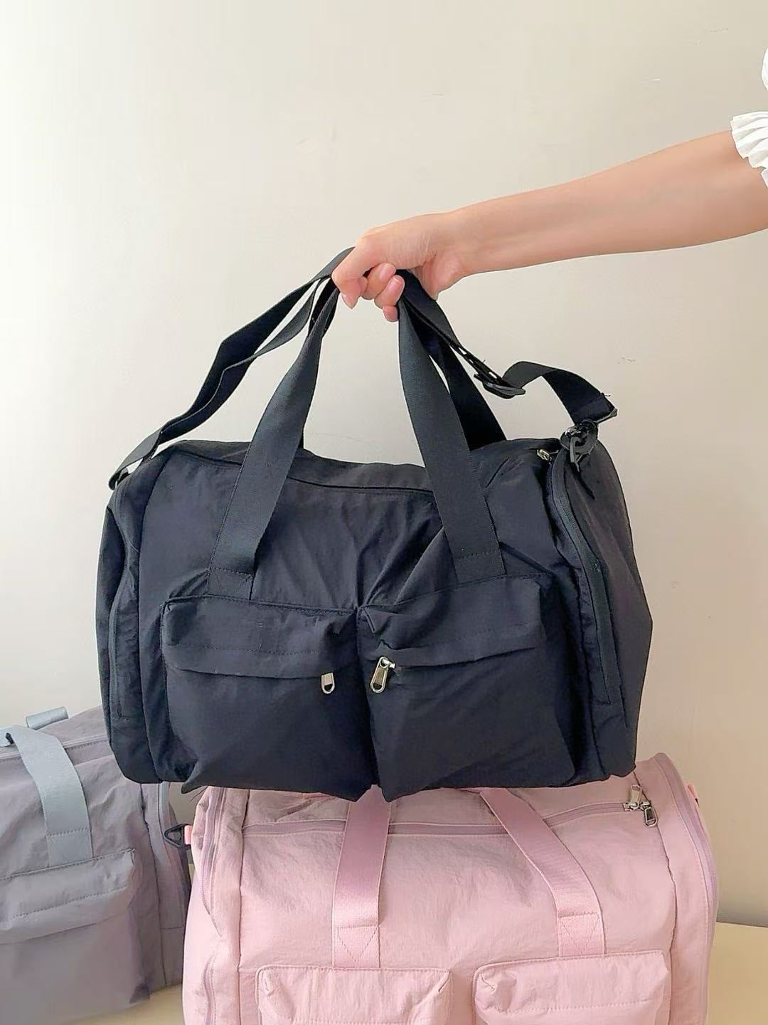 Sporty Duffel Bag Bowlift