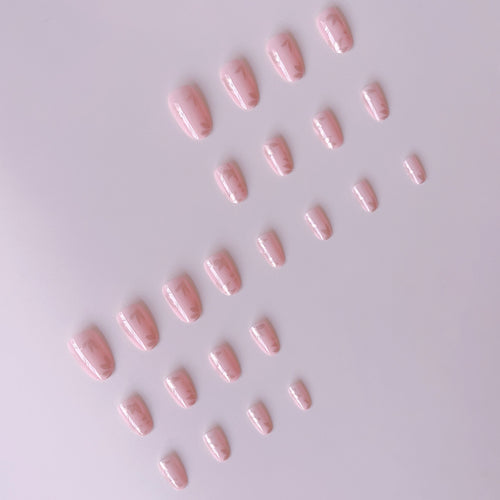 Artificial nail set with elegant leaf design Bowlift
