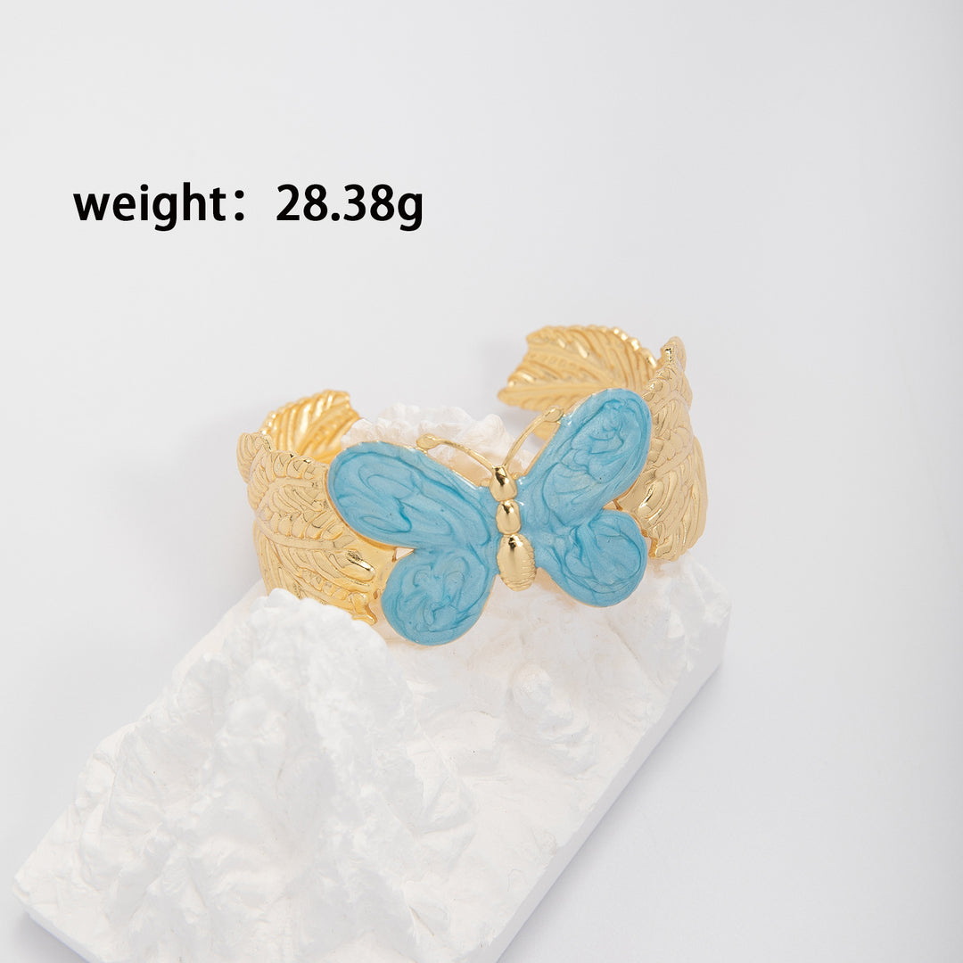 Artistic Cuff Bracelet Bowlift