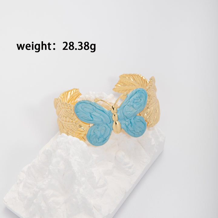 Artistic Cuff Bracelet Bowlift