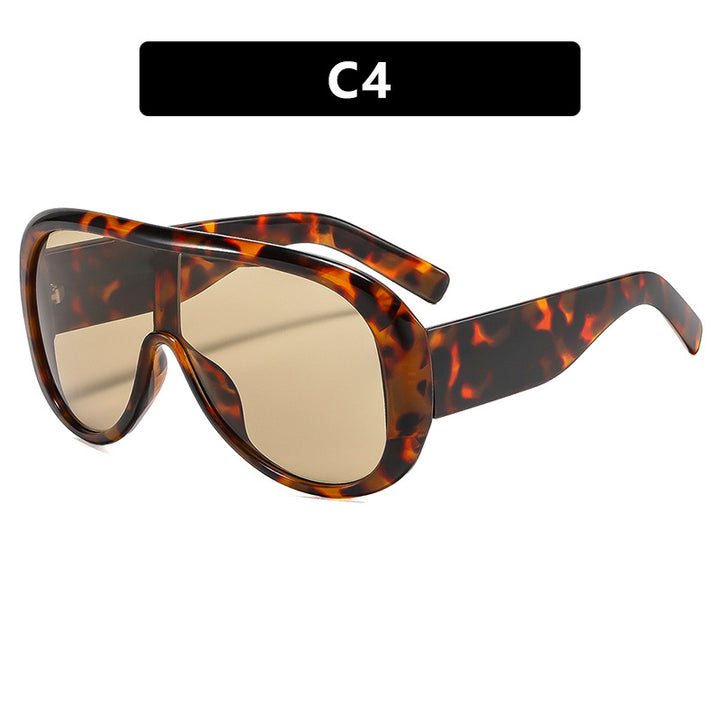 Women's oversized sports sunglasses in retro-inspired design Bowlift