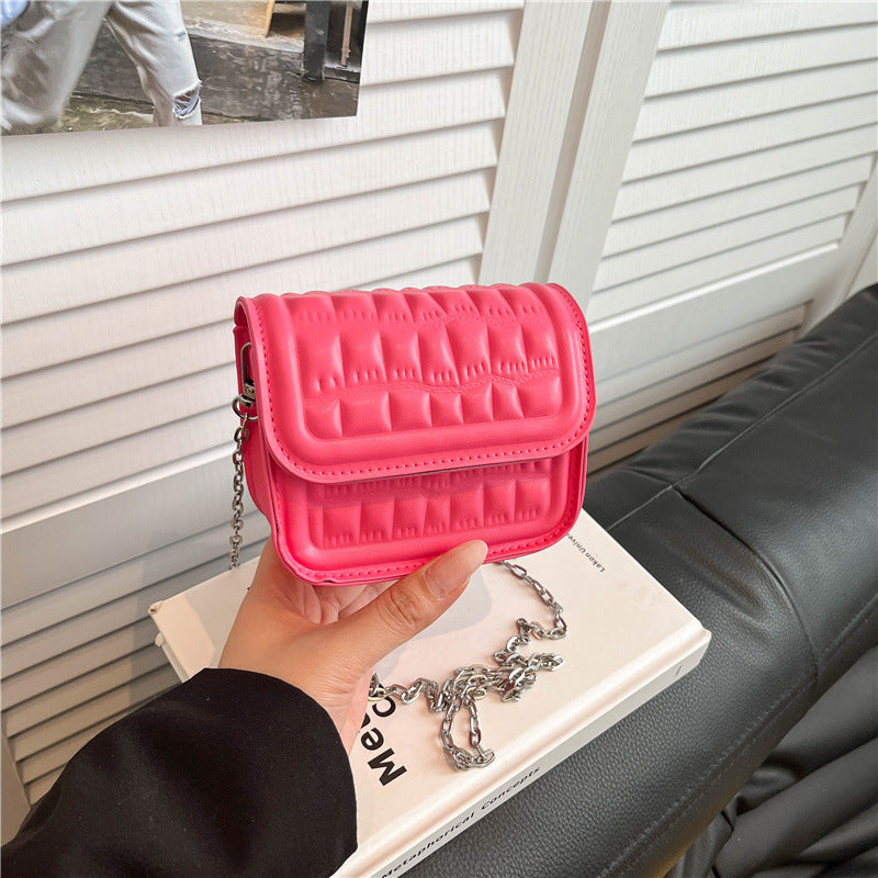 WoTextured Quilted Mini Crossbody Bag Bowlift