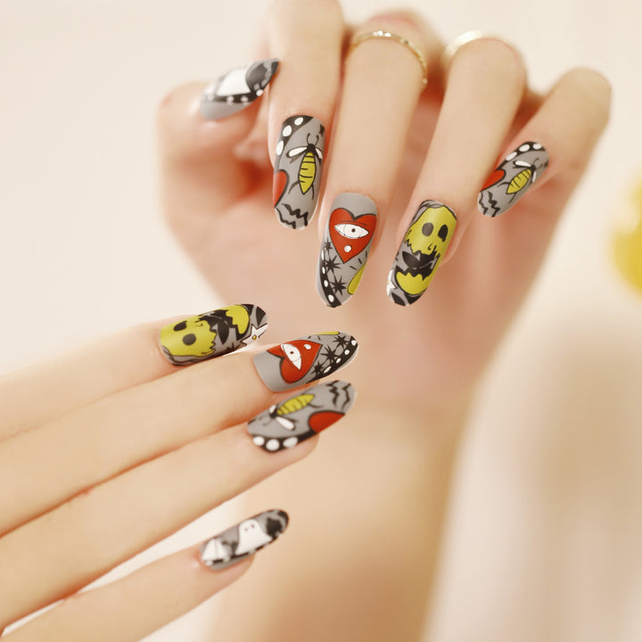 Creative Halloween Nail Art Bowlift