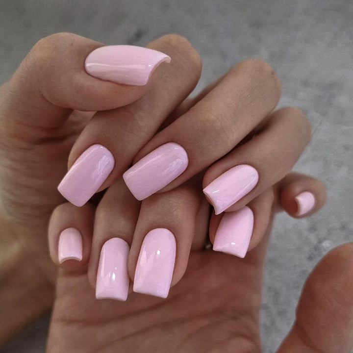 High-quality artificial nails Bowlift
