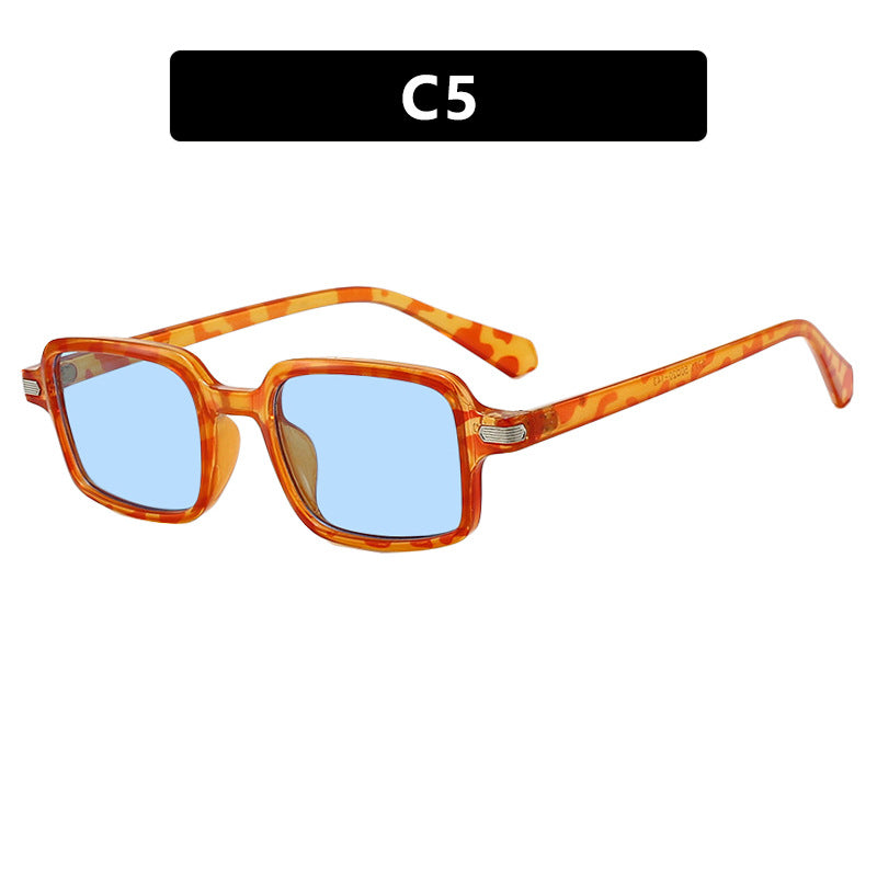 Women square sunglasses with protective UV filter and sturdy frame Bowlift