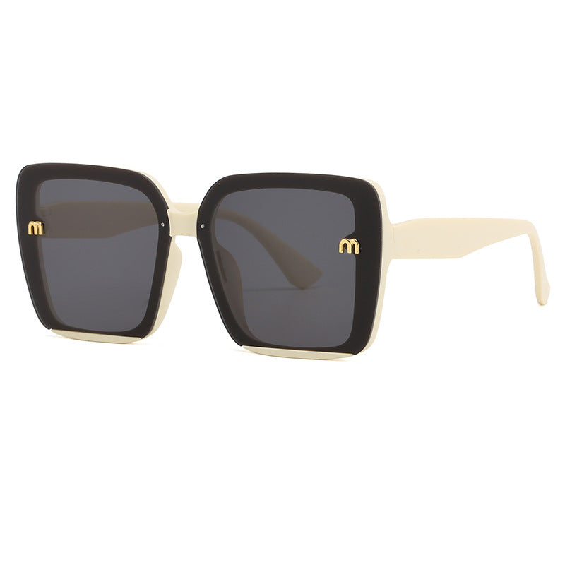 Women's oversized square sunglasses with elegant frame Bowlift
