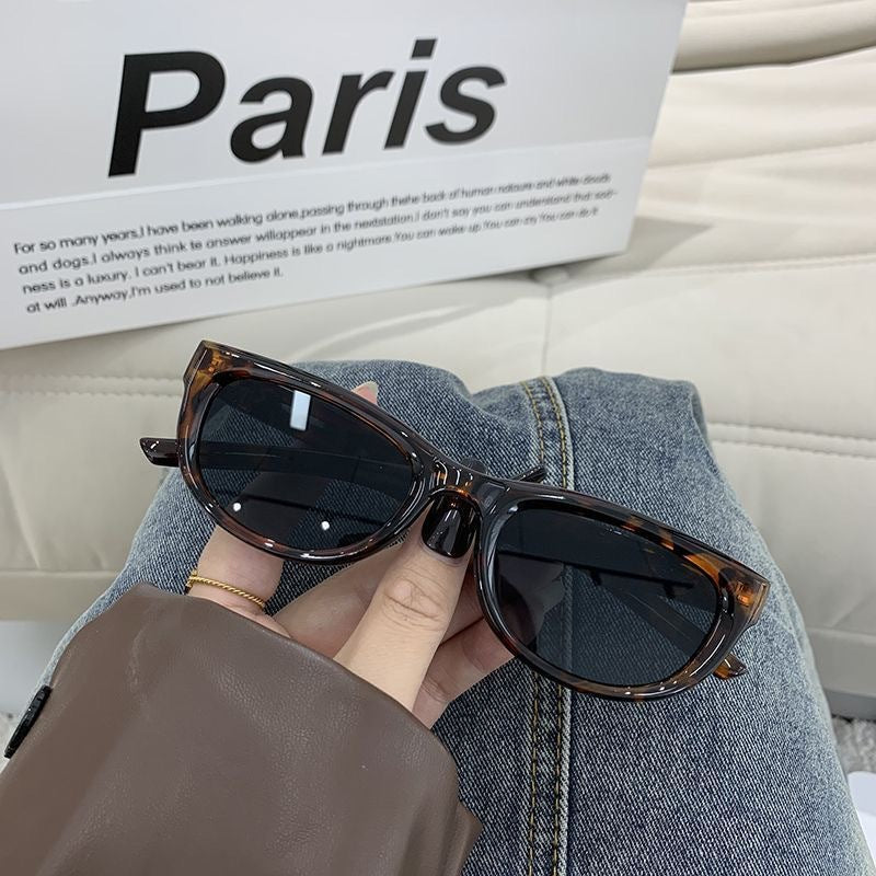 Women's fashionable cat-eye sunglasses with sturdy frame Bowlift