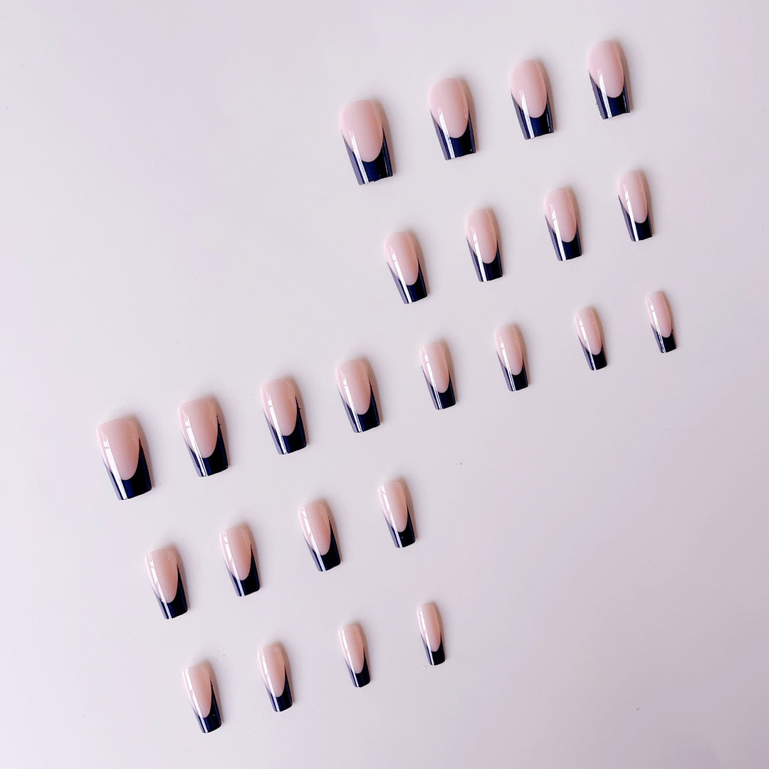 Artificial nail set with elegant tips and ombre effects Bowlift
