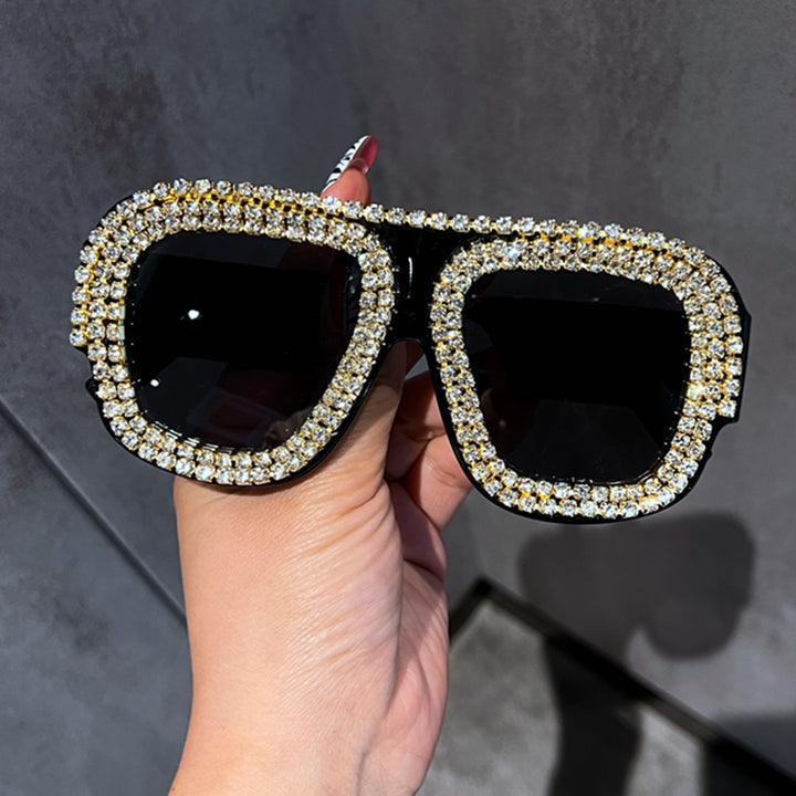 Ladies Glamorous Sunglasses with Extravagant Crystal Frame Bowlift