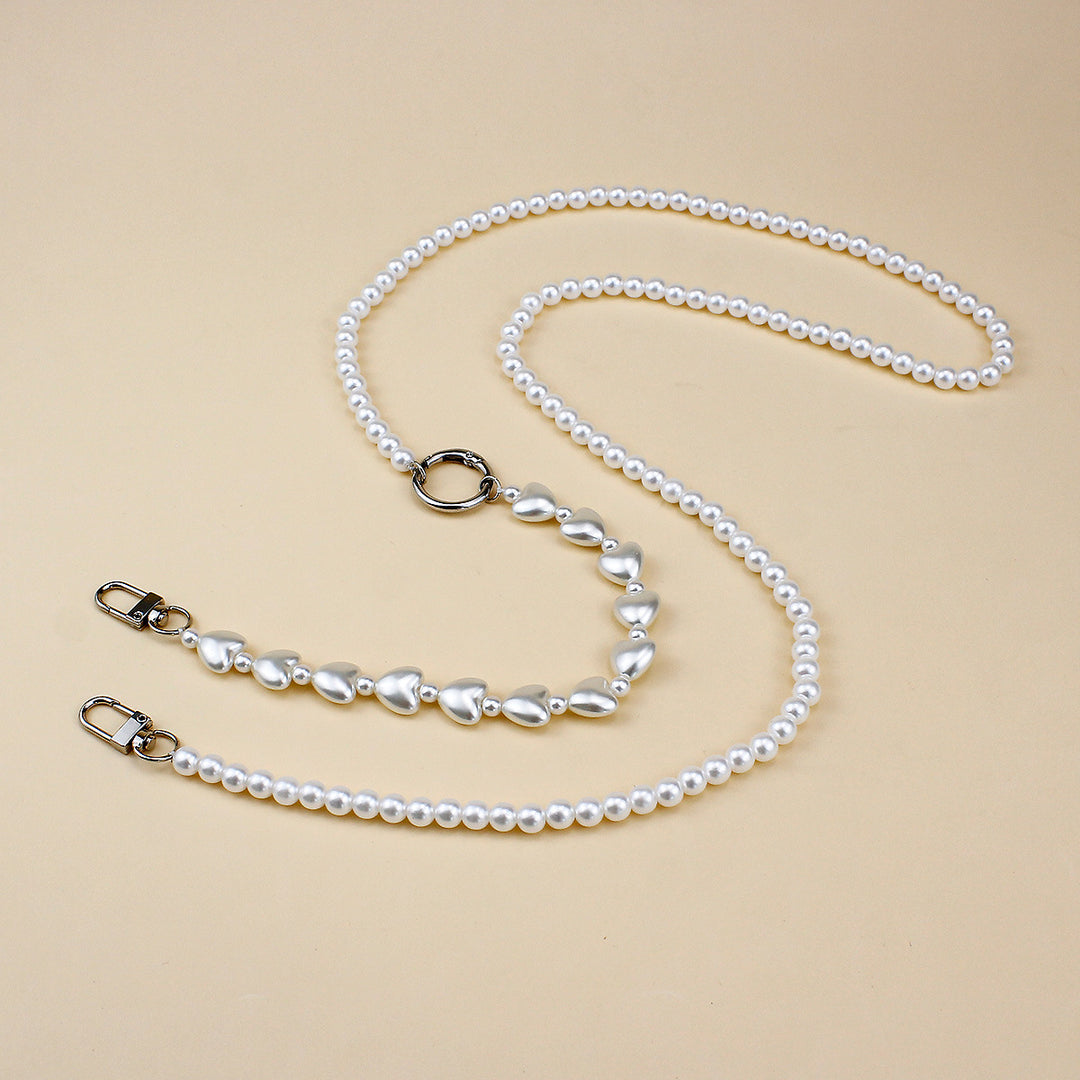 Heart-Designed Beaded Eyewear Chain Bowlift