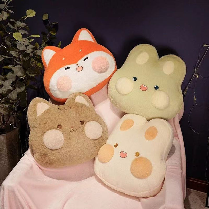 Plush cushion in animal design Bowlift