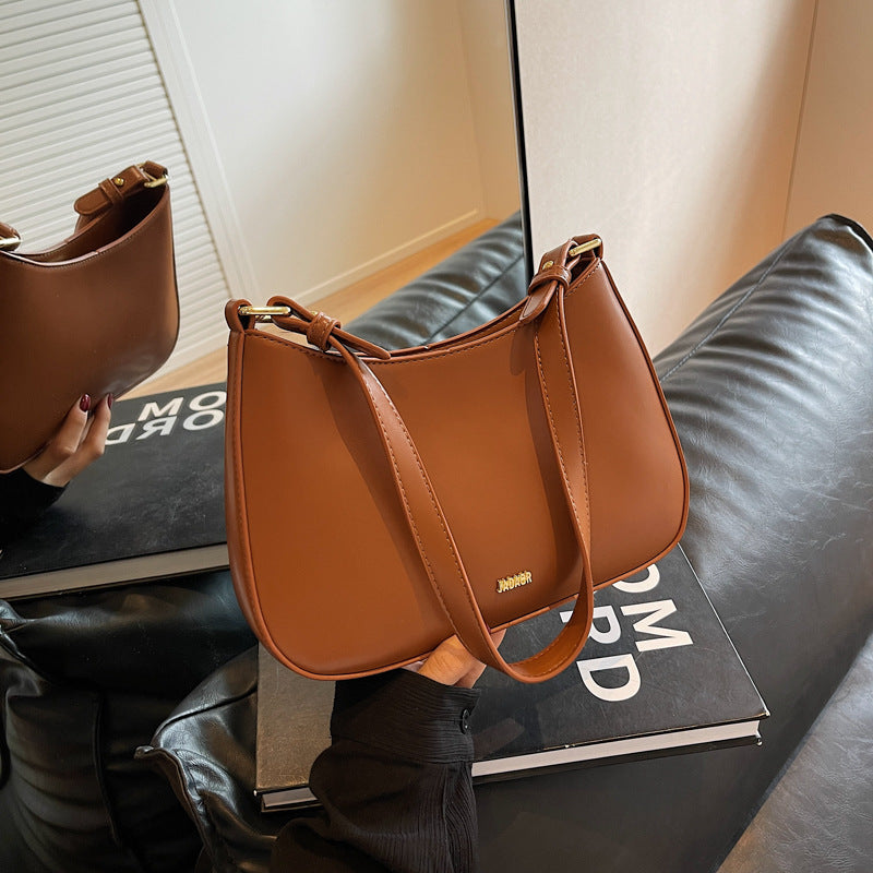 Sleek Minimalist Handbag Bowlift