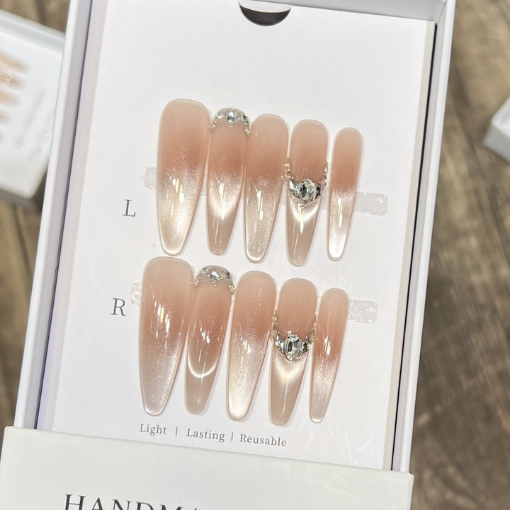 Reusable Press-On Nail Art Set Bowlift