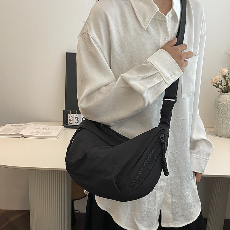 Lightweight Sling Bag Bowlift