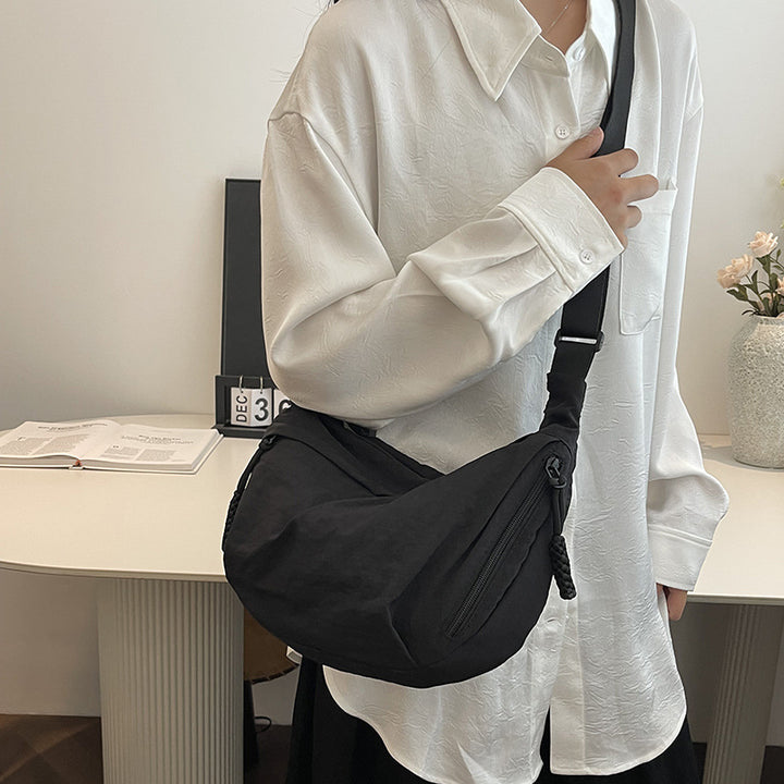 Lightweight Sling Bag Bowlift