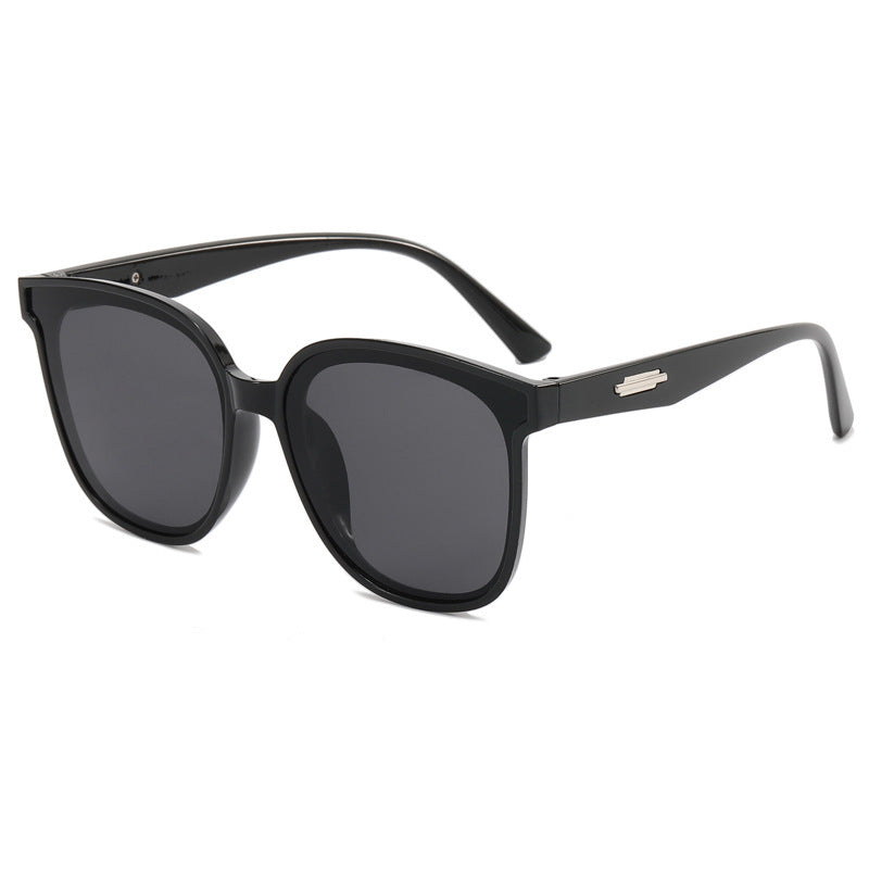 Women's stylish sunglasses with wide frame and UV protection Bowlift