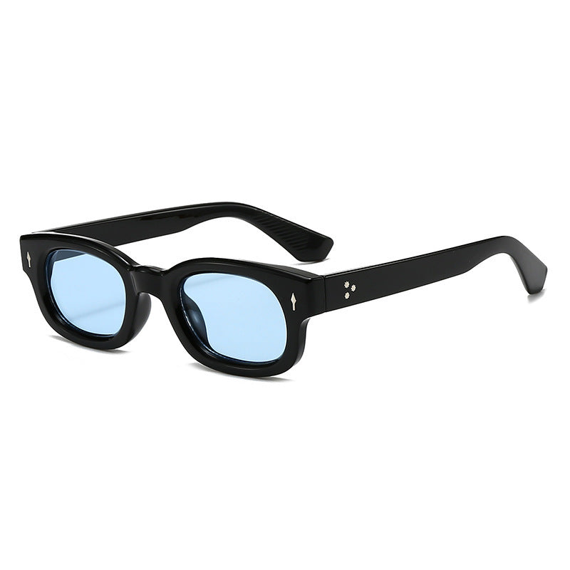 Women's stylish sunglasses in trendy Bowlift frame