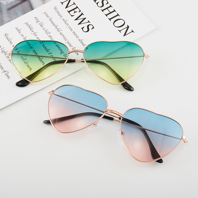 Ladies Heart-Shaped Sunglasses with UV Protection and Elegant Frame Bowlift