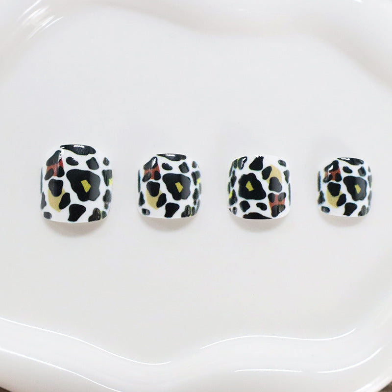 Animal Print Nail Art Bowlift