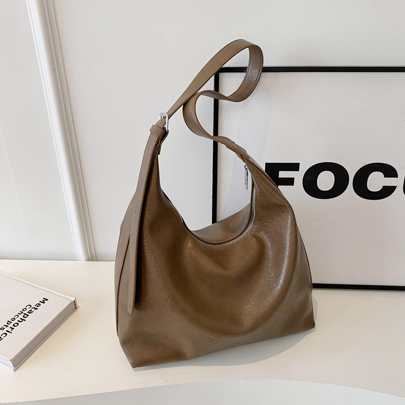 Soft Leather Hobo Handbag Bowlift