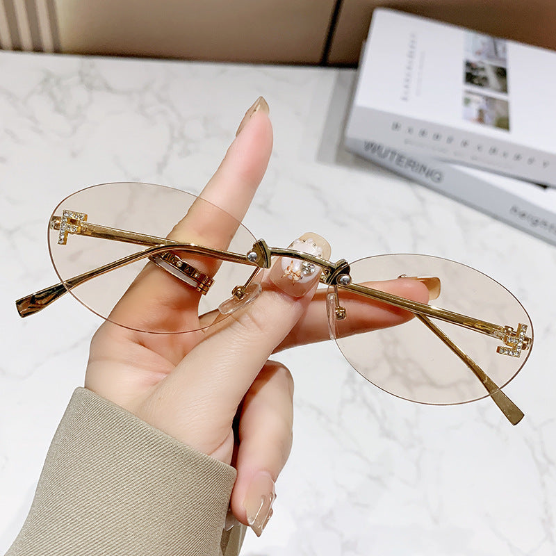 Women's Fashion Sunglasses with Innovative Design and Comfortable Frame Bowlift