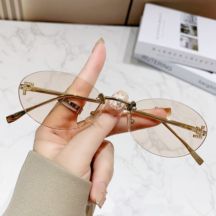 Women's Fashion Sunglasses with Innovative Design and Comfortable Frame Bowlift
