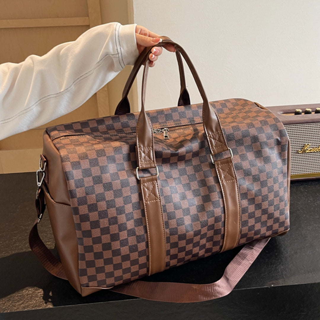 Elegant Travel Bag with Sturdy Carry Handles and Practical Interior Division Bowlift