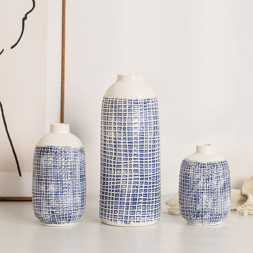 Stylish ceramic vase Bowlift