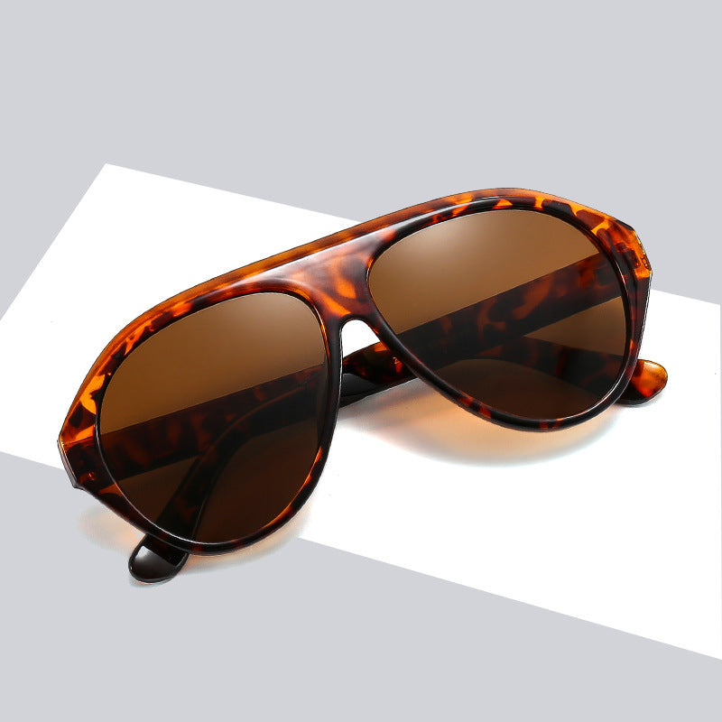 Women's stylish sports sunglasses with ergonomic design Bowlift
