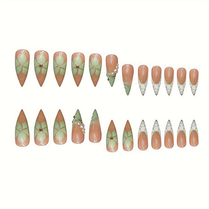 Elegant Stiletto Nail Design Bowlift