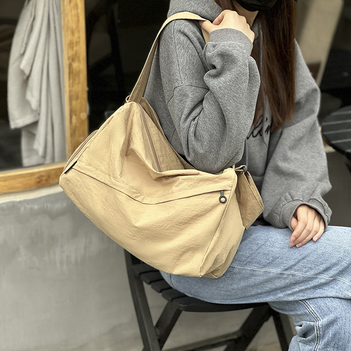 Multifunctional Sports Bag with Ergonomic Design Bowlift