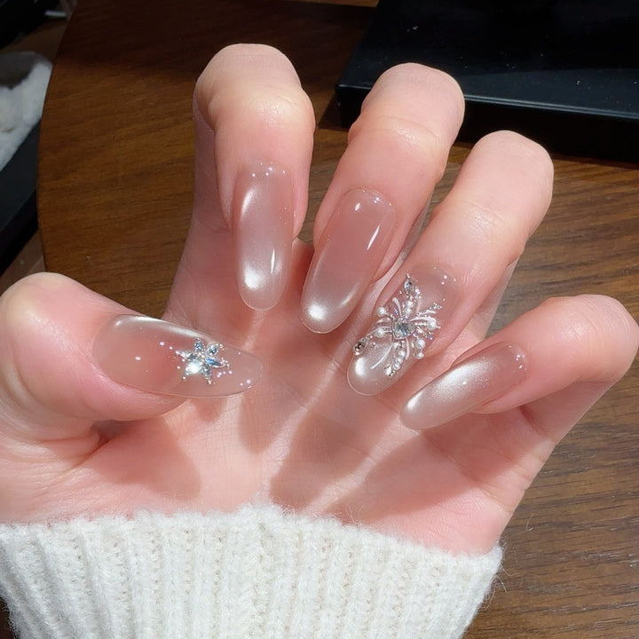 Elegant Nail Art Bowlift