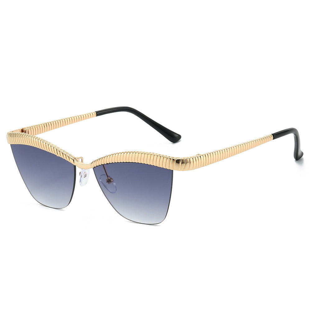Modern Cat-Eye Sunglasses with Decorative Textured Frames Bowlift