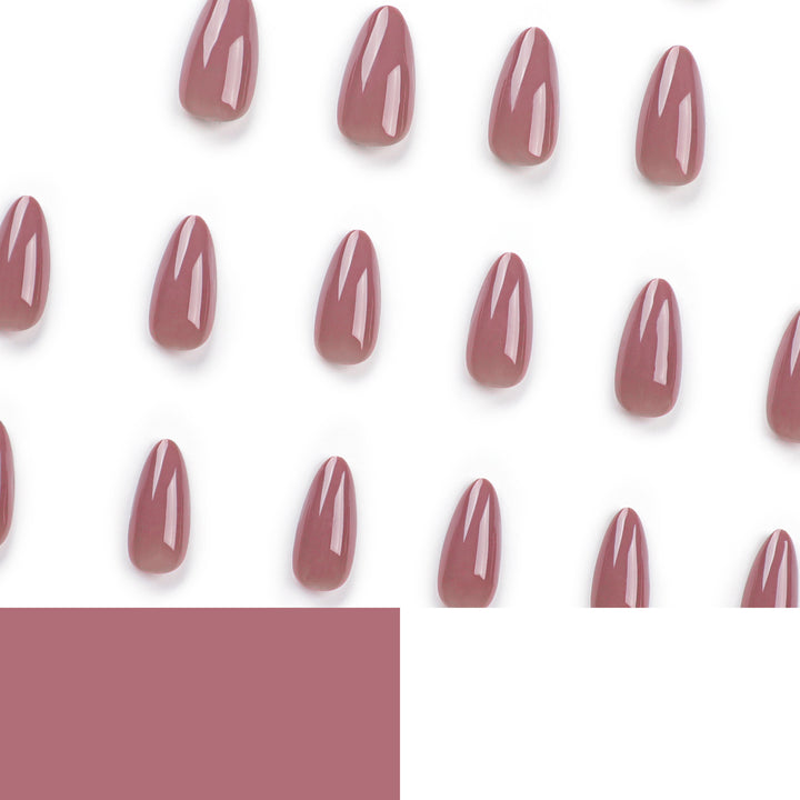High-quality nail extensions in elegant almond shape Bowlift