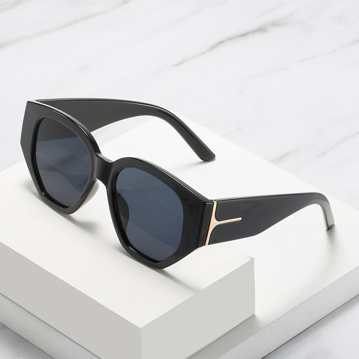 Fashionable Cat-Eye Sunglasses with Unique Geometric Frame Bowlift