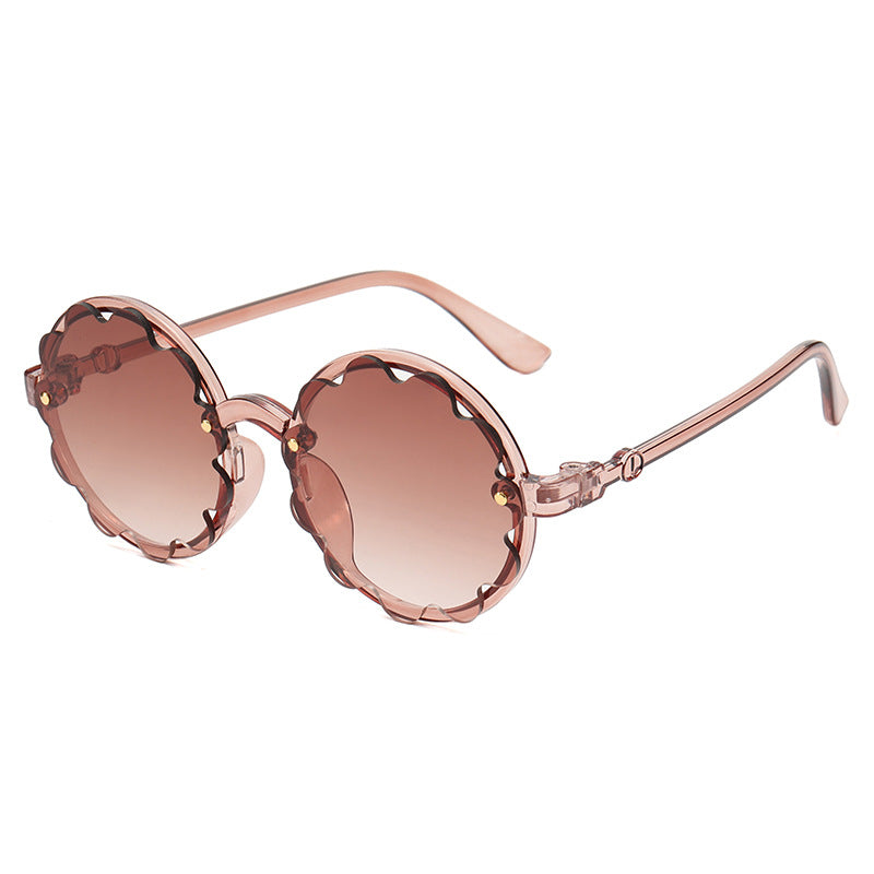 Ladies playful sunglasses with floral design Bowlift