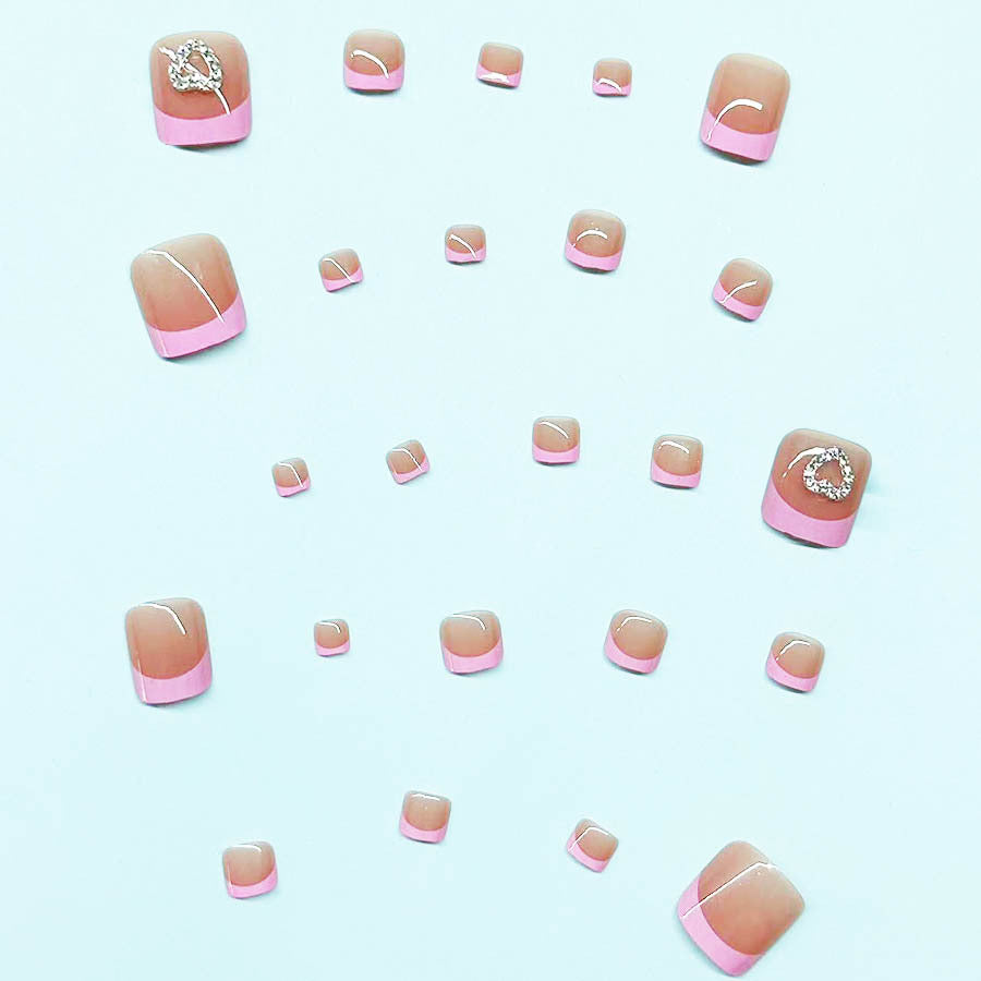 Nail art set with elegant heart accents Bowlift