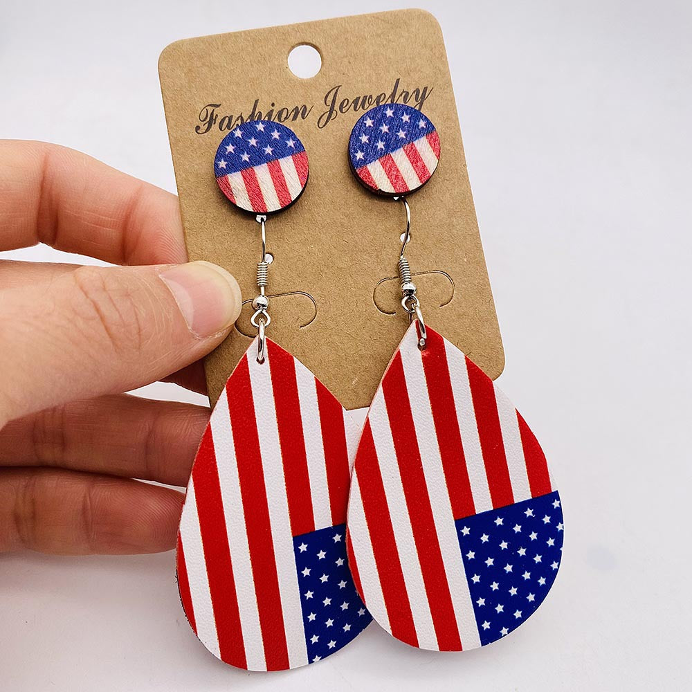 Women's nan lightweight drop earrings made of faux leather with star pattern and matching round ear studs Bowlift