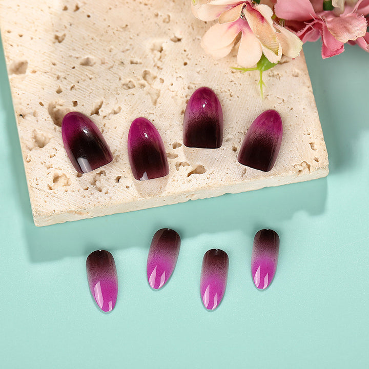 Artificial nails with modern ombre effect Bowlift