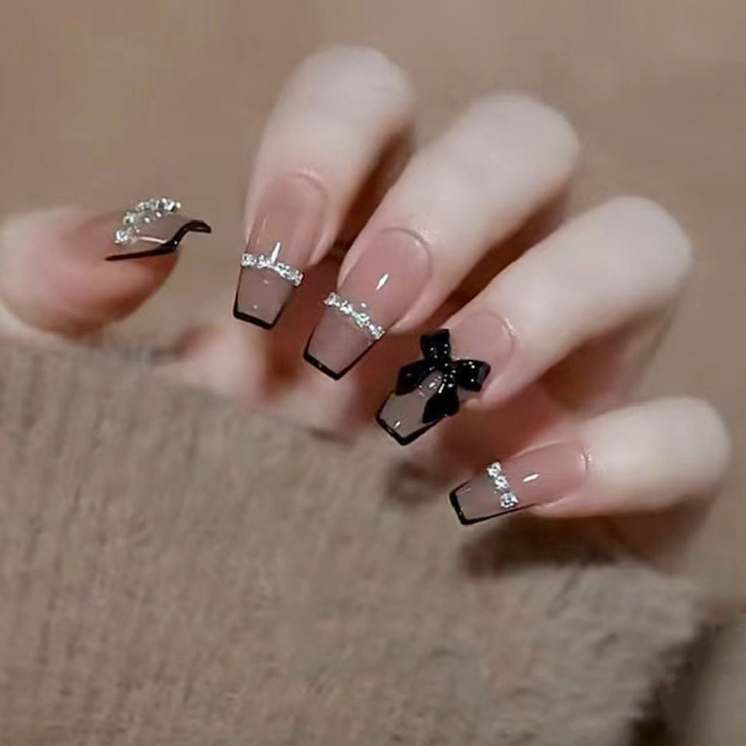 Elegant Floral Nail Art Extensions Bowlift